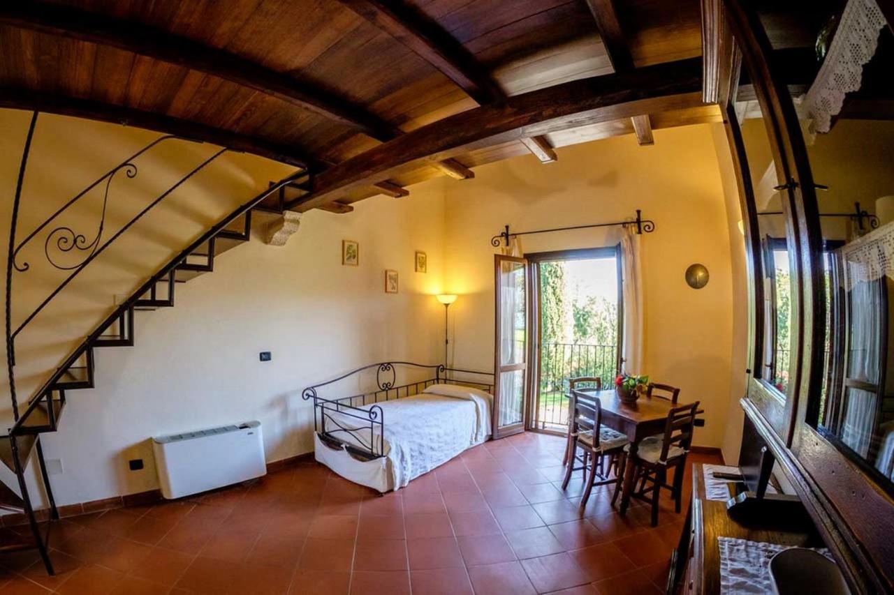 Agriturismo Poggio Corbello La Pesta Eksteriør billede