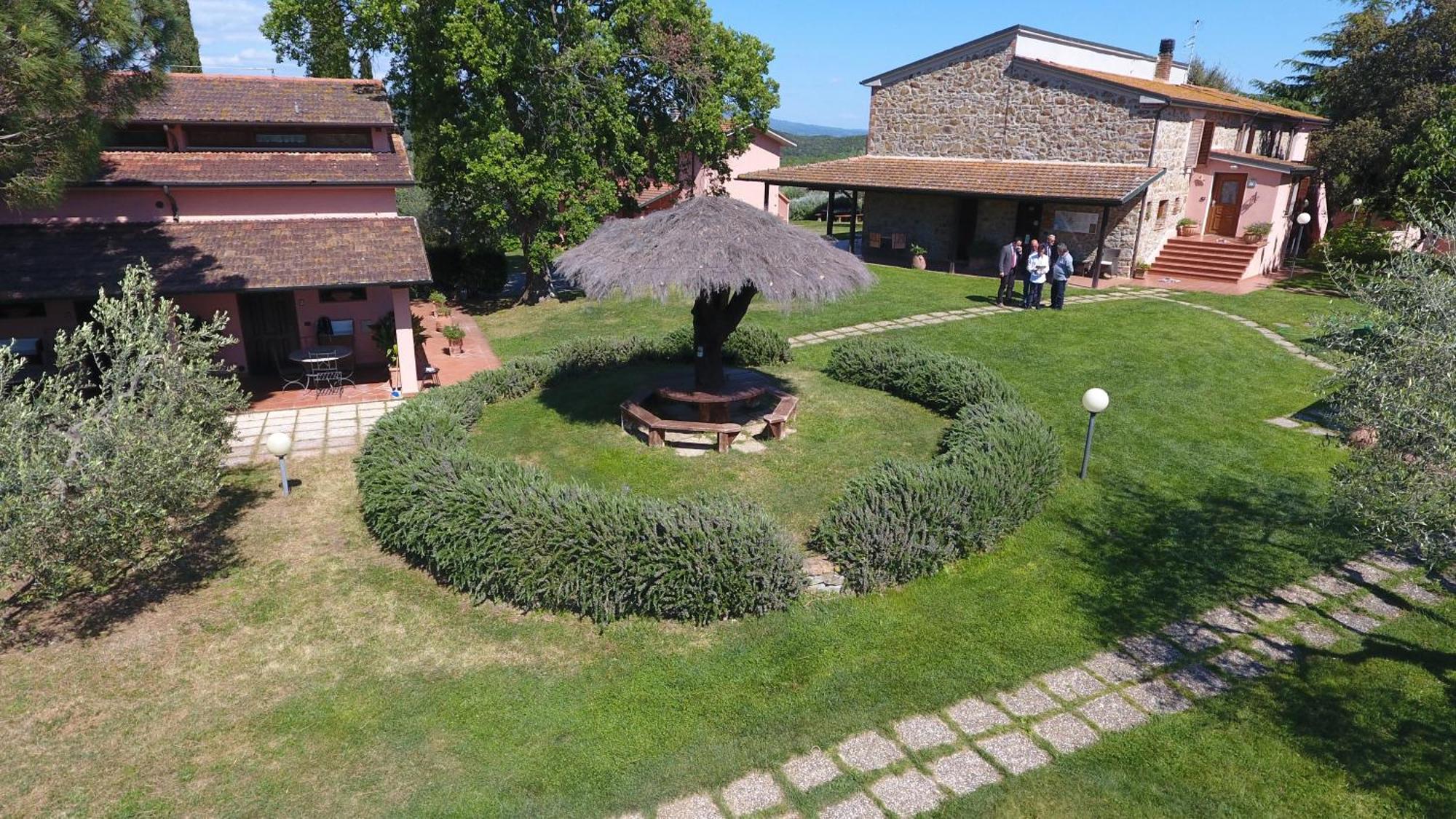 Agriturismo Poggio Corbello La Pesta Eksteriør billede