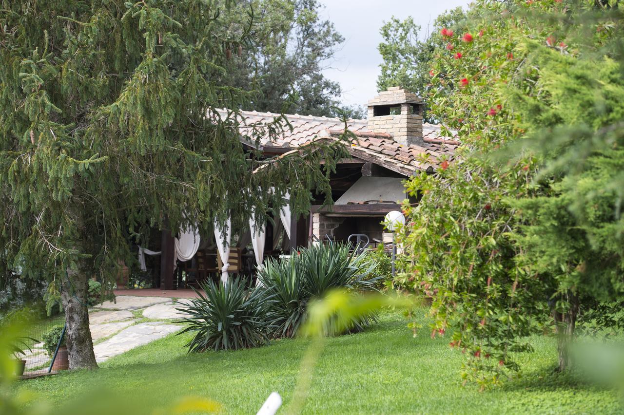 Agriturismo Poggio Corbello La Pesta Eksteriør billede